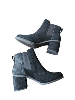 NEW Toms Black Mettalic Suede Block Heel Chelsea Boots - Women